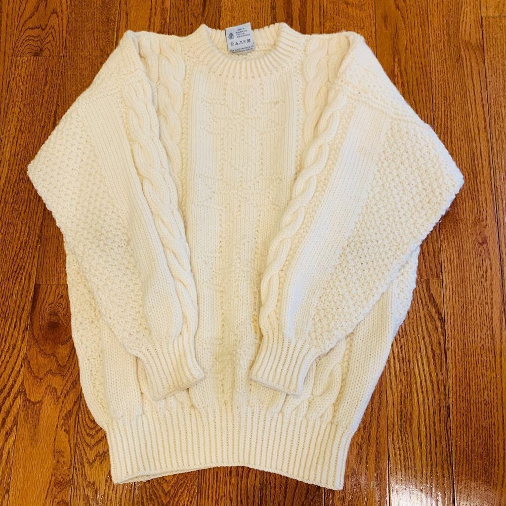 Dale of Norway Sweater Size Medium 100% Wool Chunky Cable Knit Fishermen